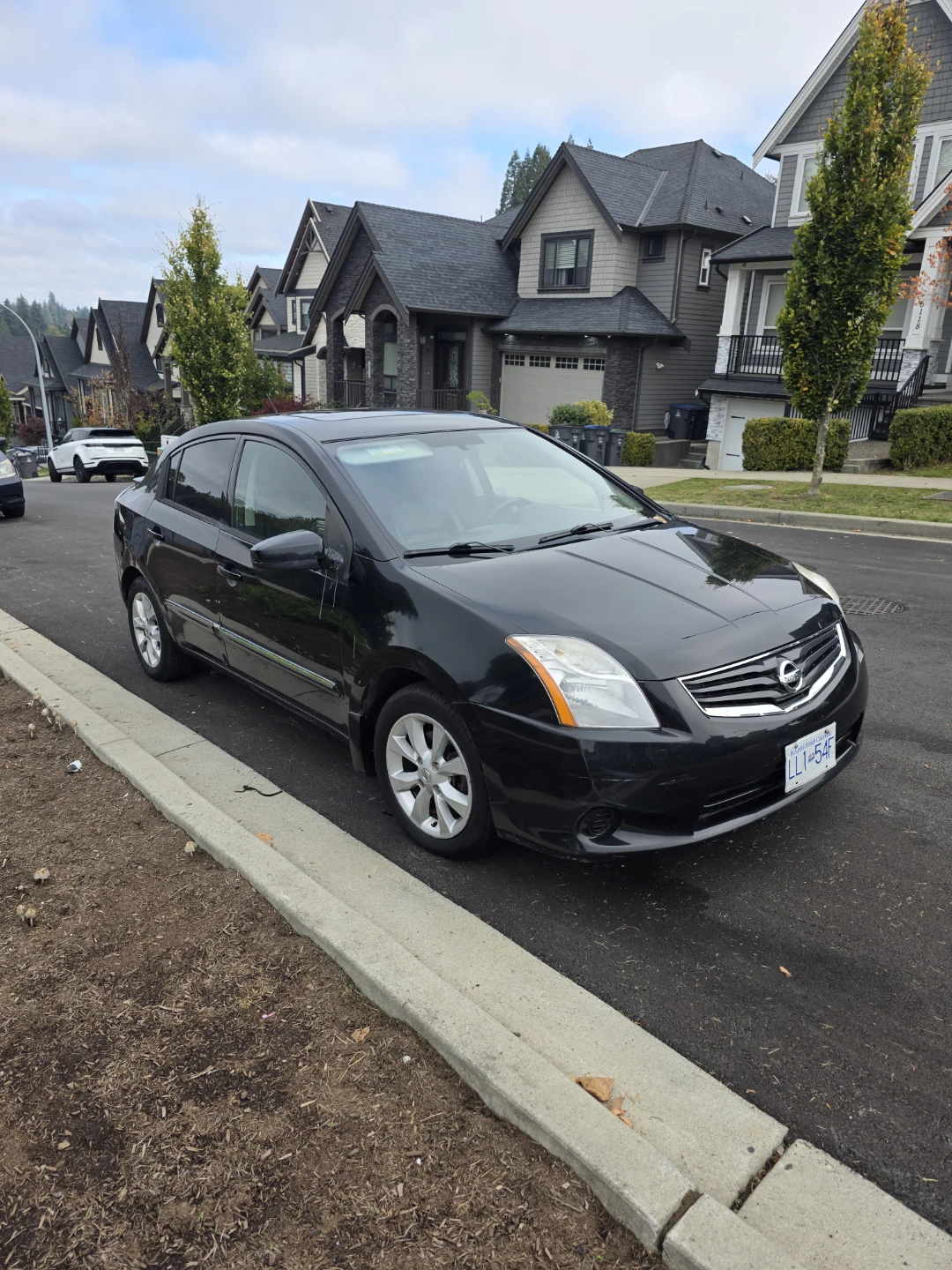 Black Nissan Sentra SL Sedan - photo 3