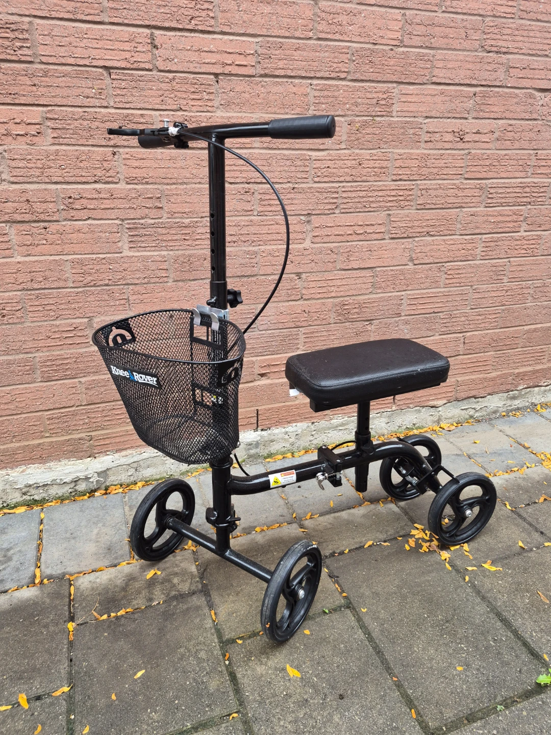 KneeRover Steerable Knee Scooter - photo 2