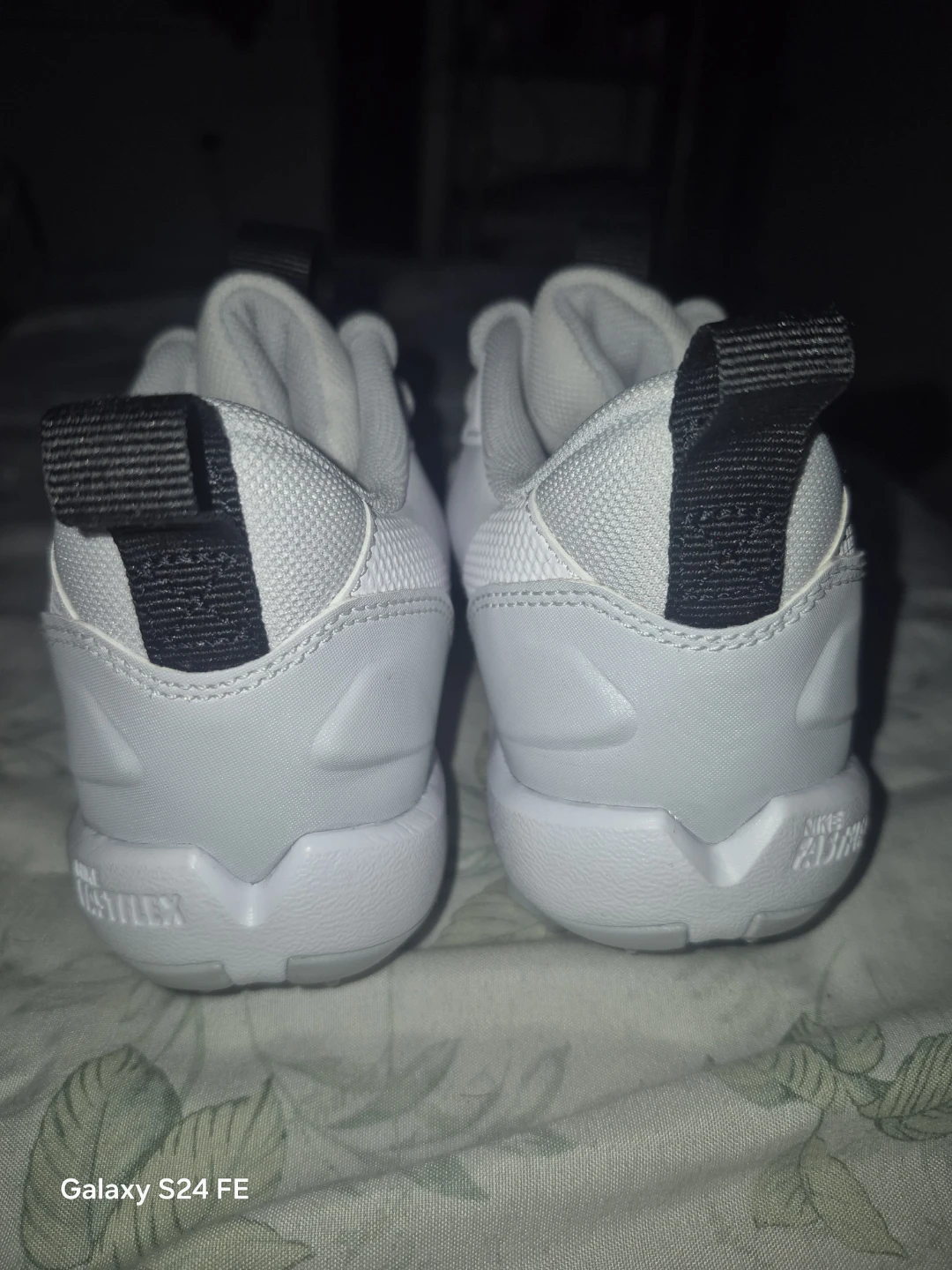 Nike Trout 7 White Baseball Cleats, Size 1Y - photo 5