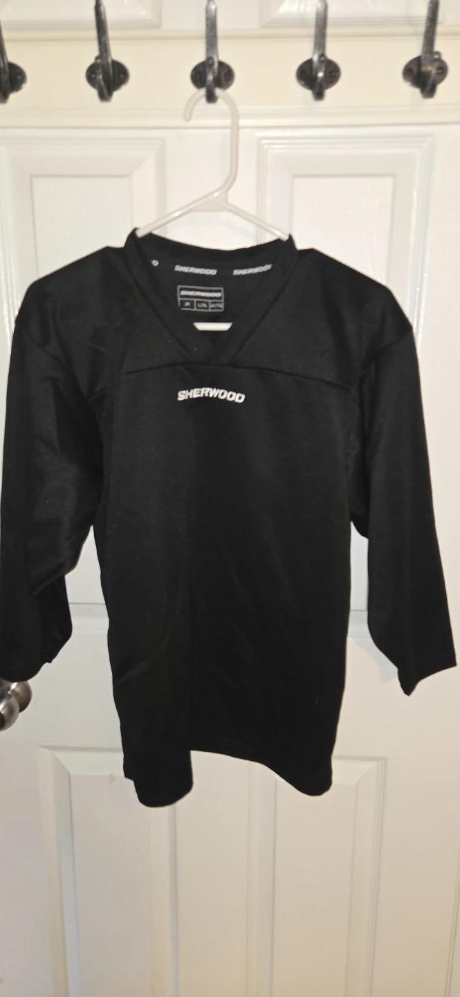 Kids size 2 ( shoe 3½)Reebok Skates and Sherwood Jersey Set - photo 3