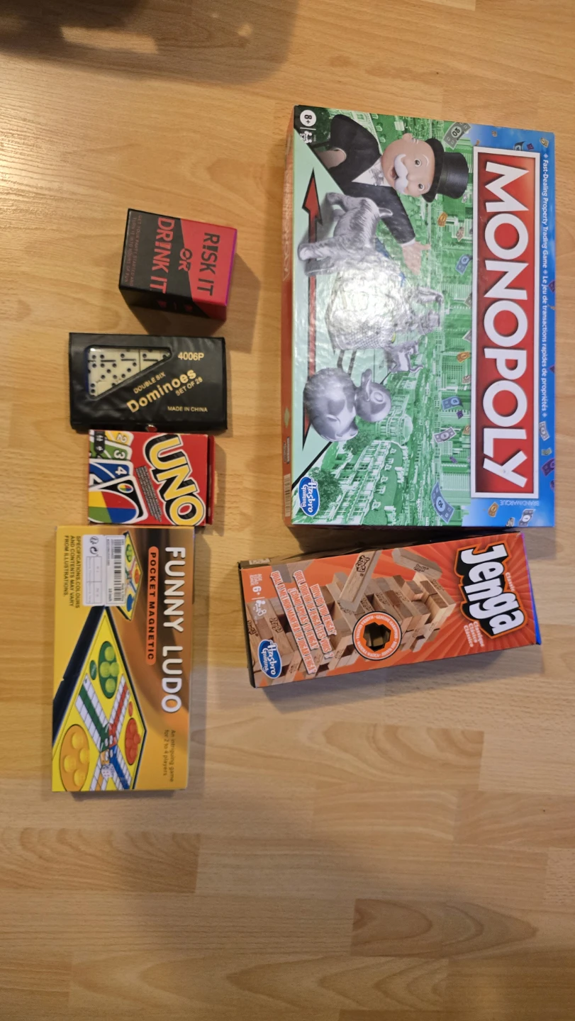 Set of 6 Board Games and Card Games