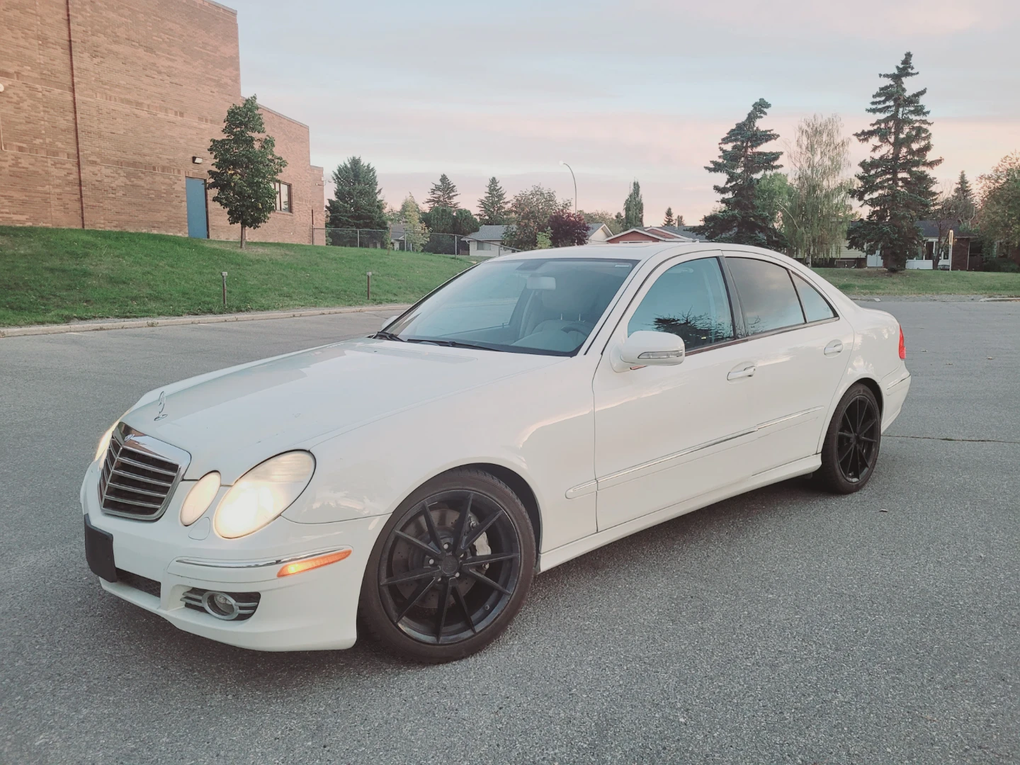 Mercedes-Benz E350 2008 - photo 2