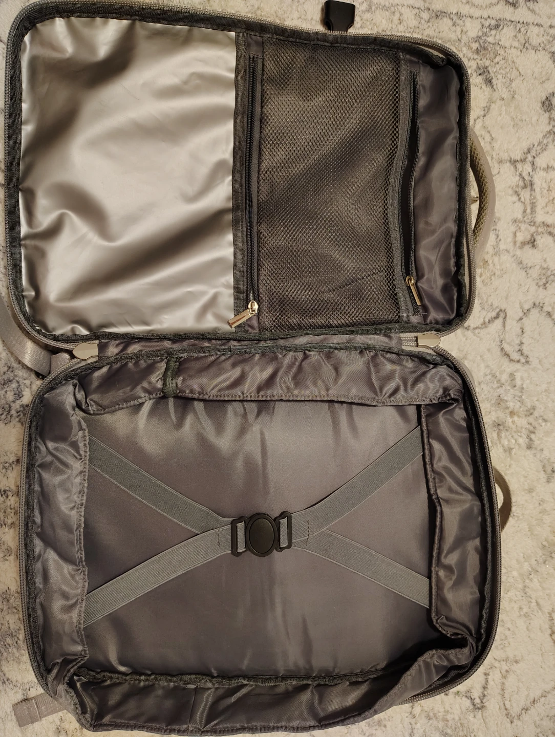 🤩 Large Gray Travel Backpack - photo 3