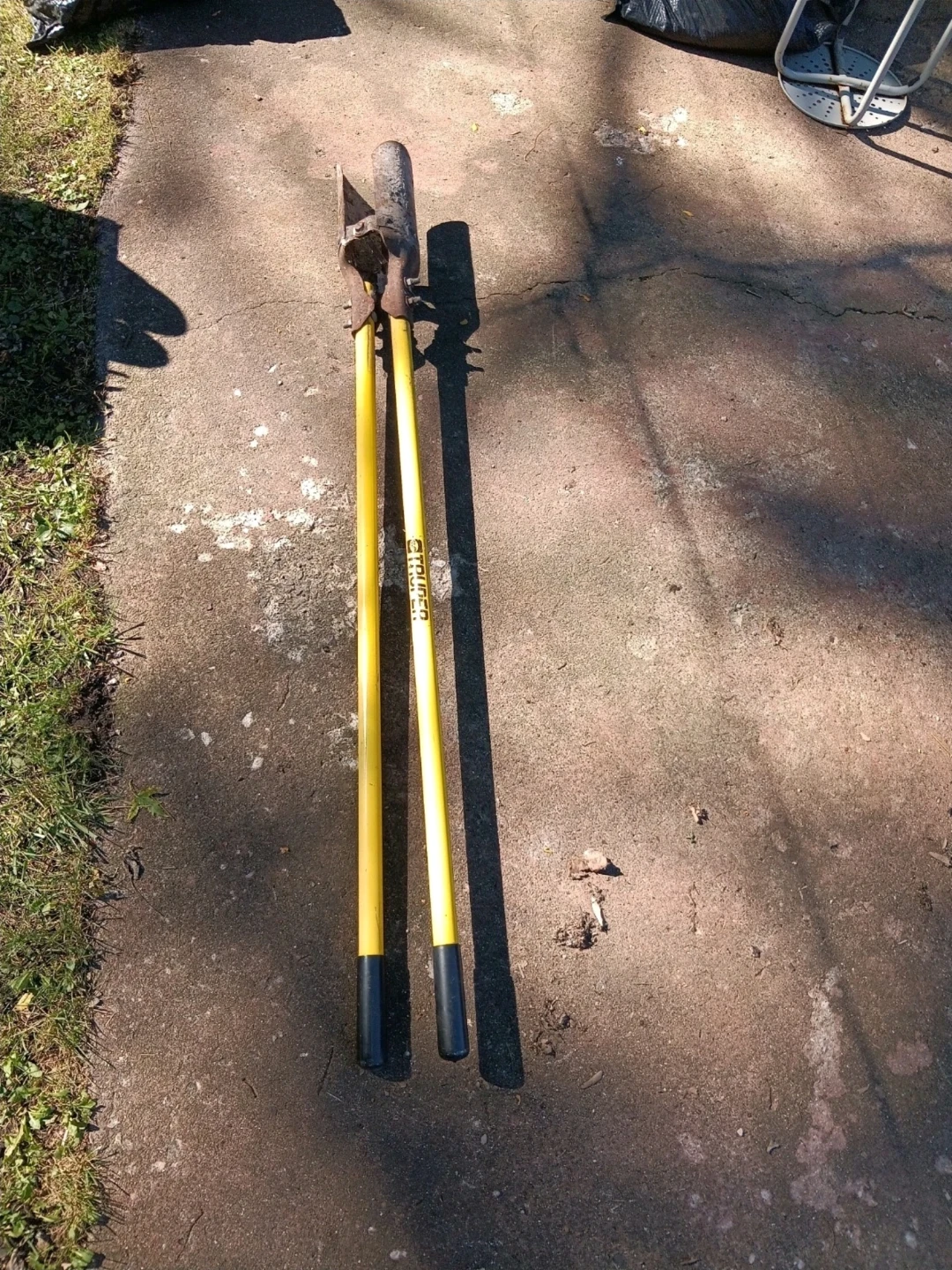 TRUPER 48" Fiberglass steal Handles Post Hole Digger