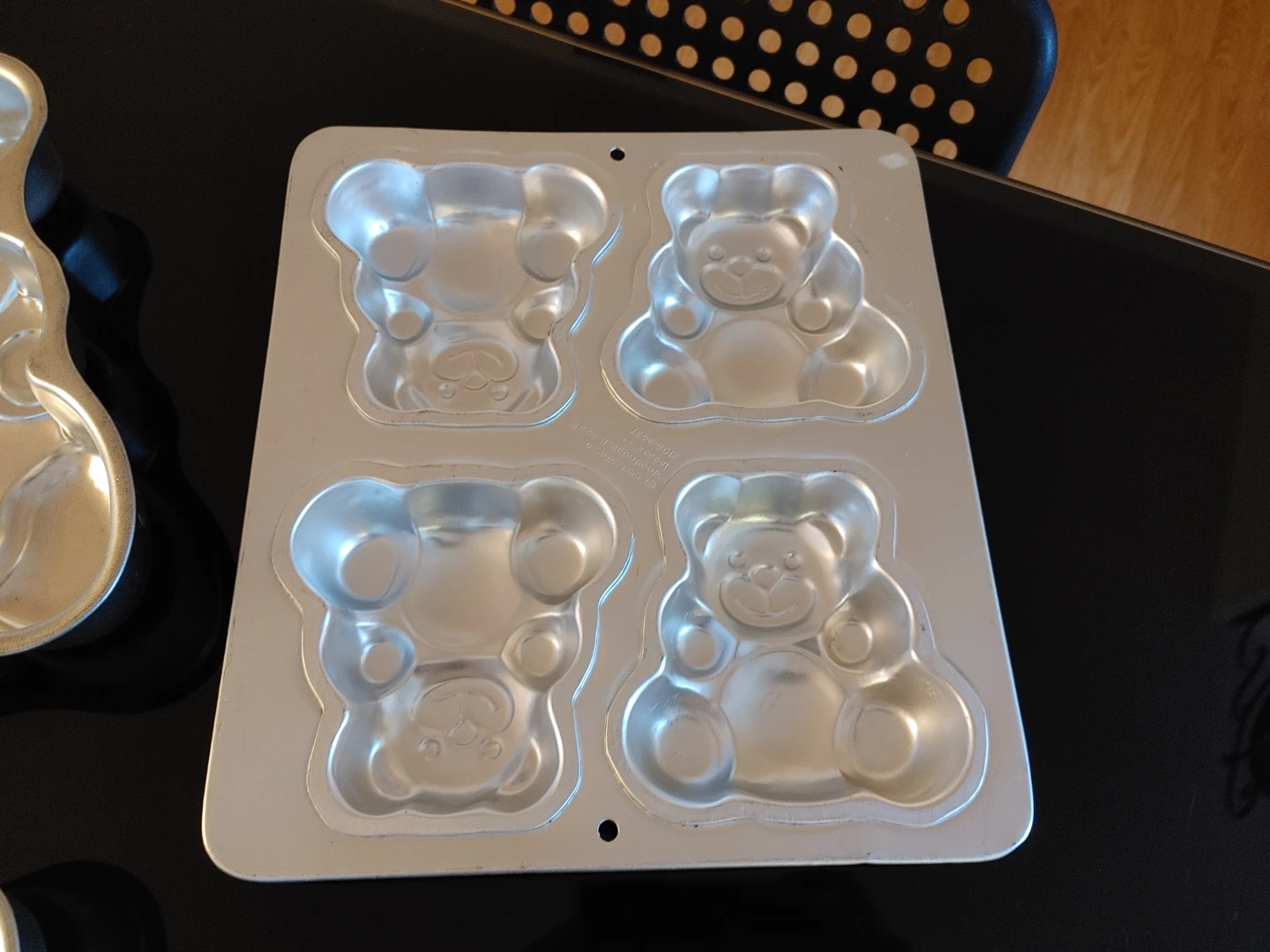 Wilton Teddy Bear Cake Pans - photo 2