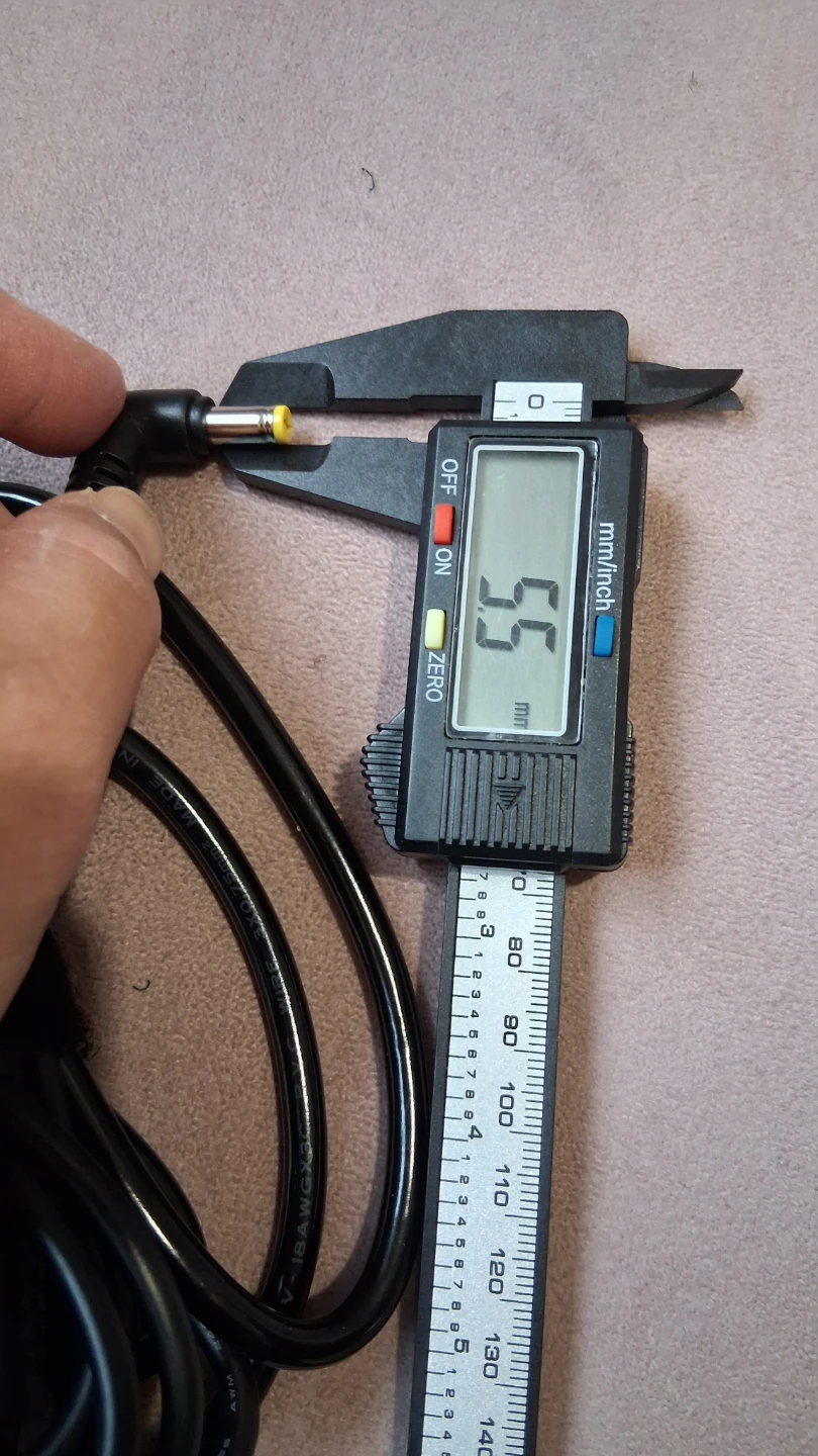 19V AC power adaptor 5mm x 2.1mm jack - photo 5