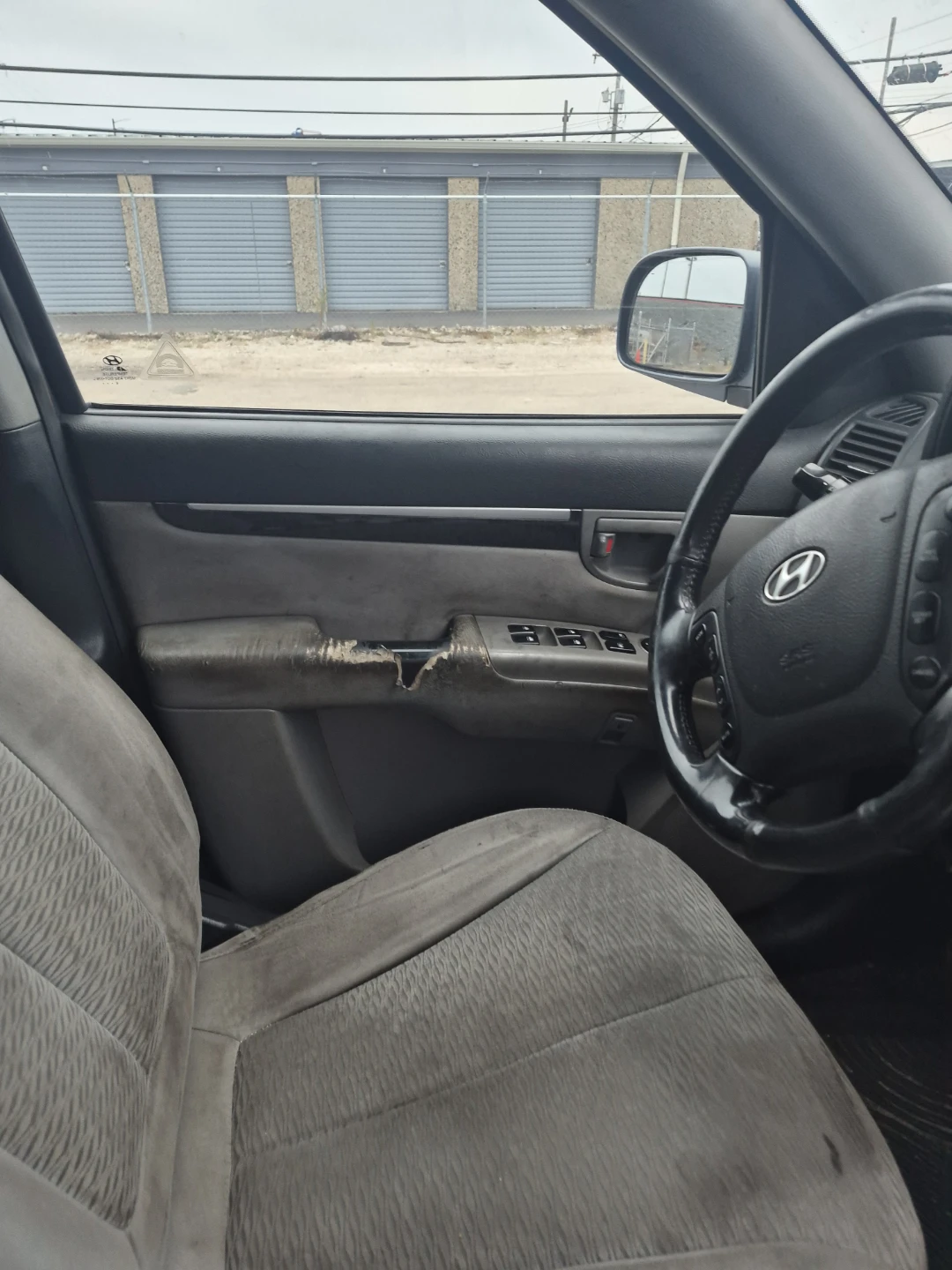 Hyundai SUV Interior - photo 3
