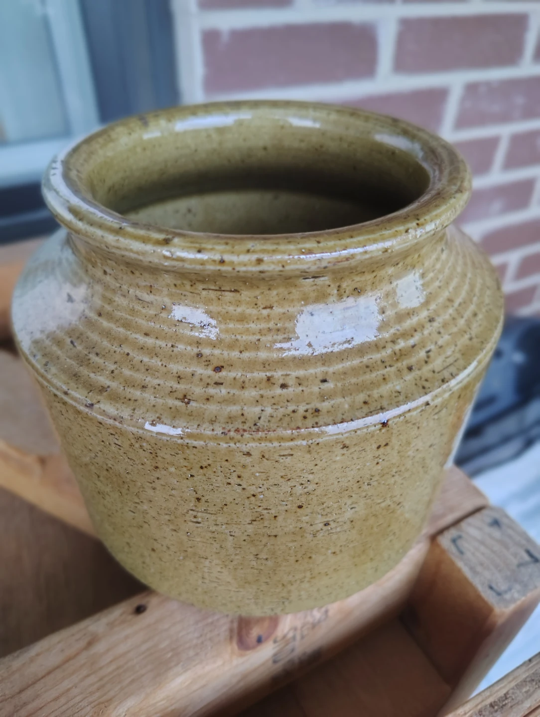 Vintage Speckled Ceramic Crock - photo 3