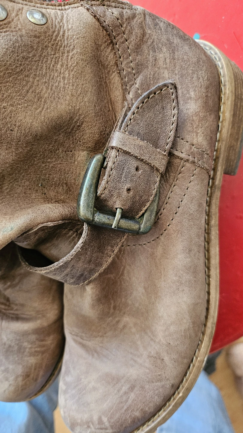 Brown Leather Buckle Boots - photo 3