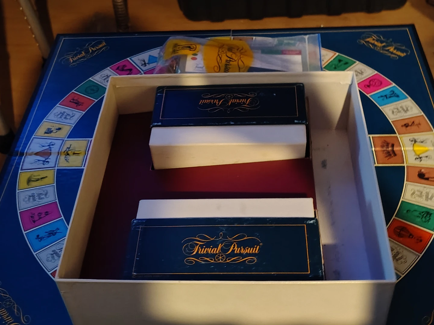 Trivial Pursuit Genus Edition Board Game - photo 4