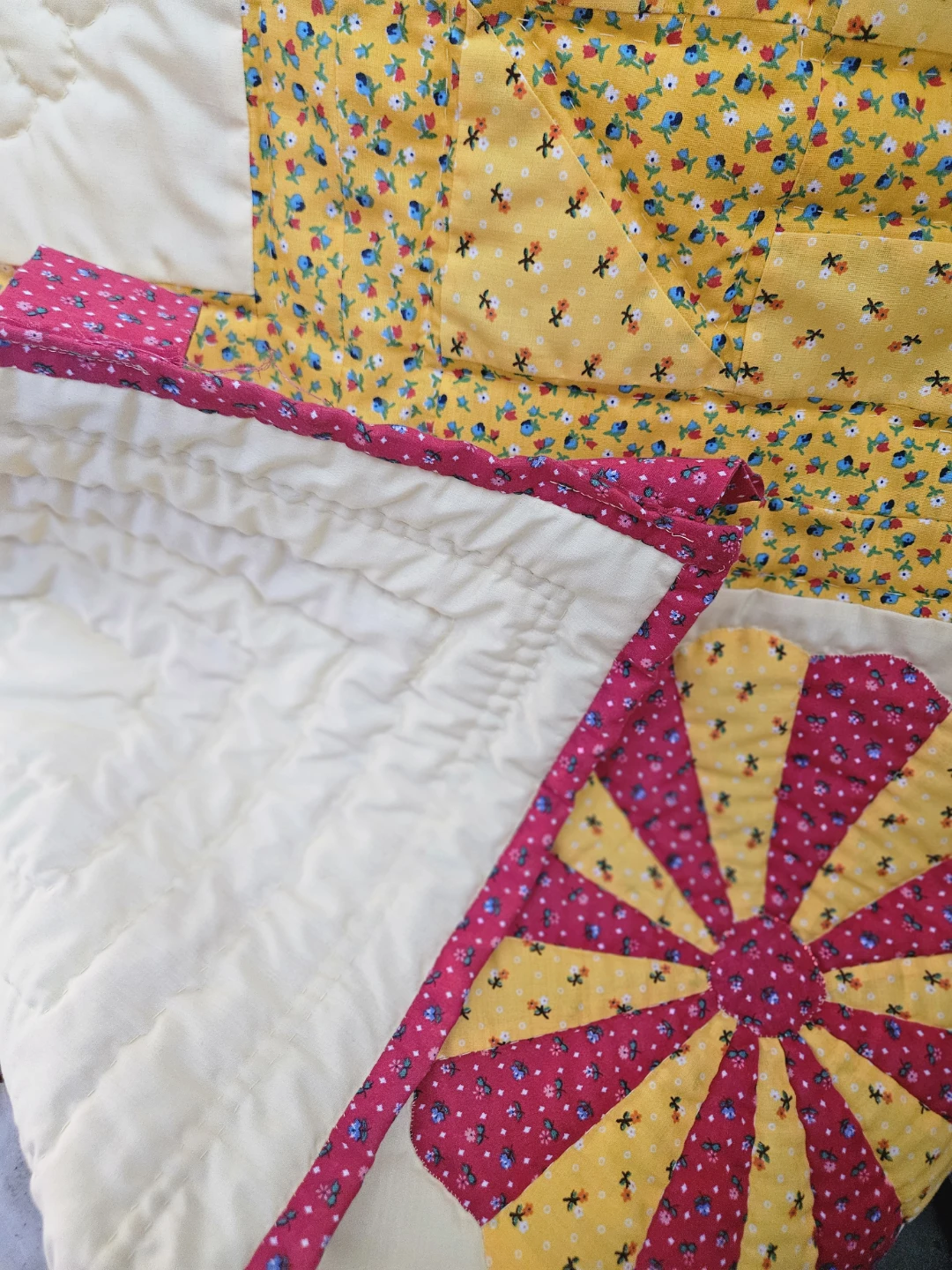Handmade Floral Patchwork Quilt/wall decor - photo 3