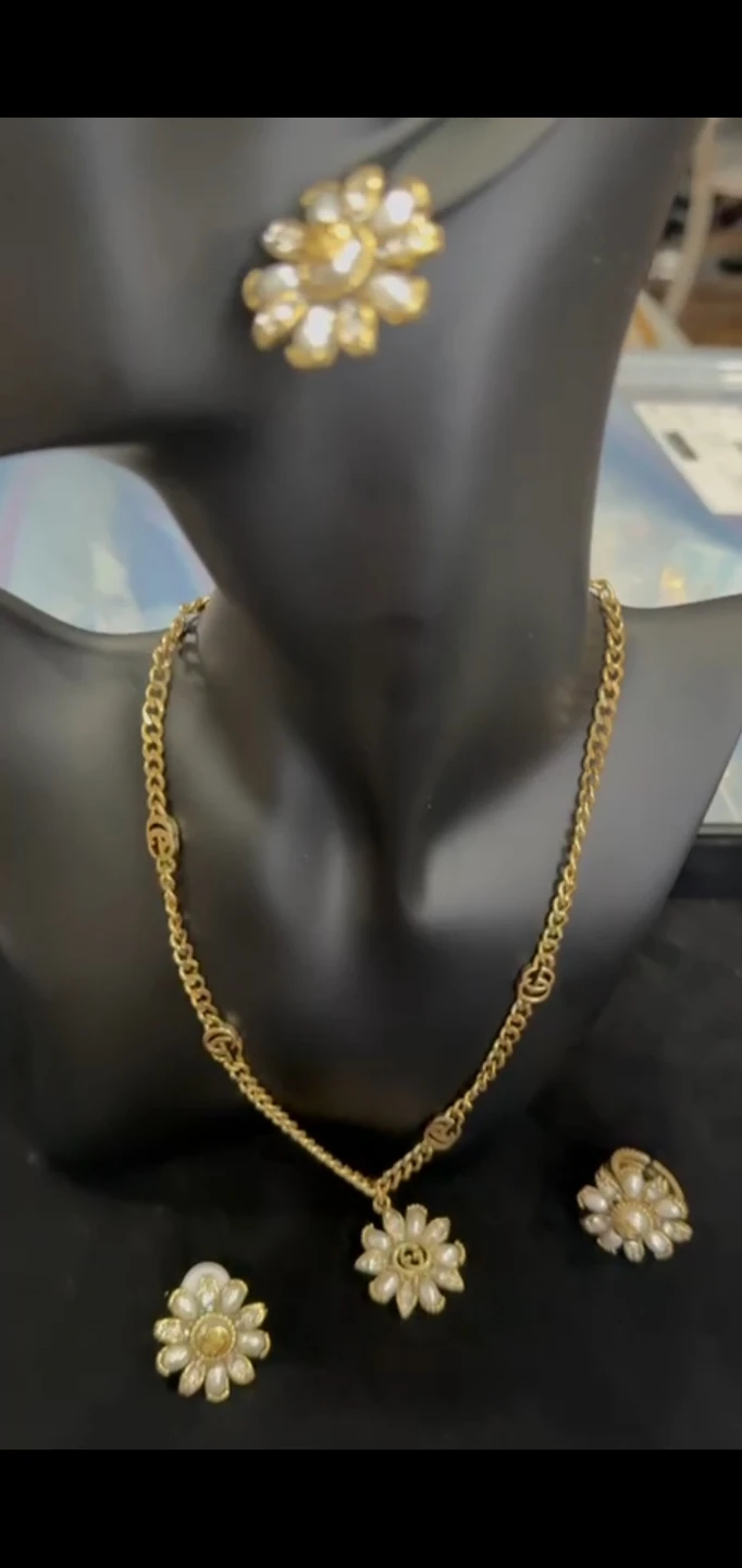 Gucci Floral Pearl Necklace and Earring Set