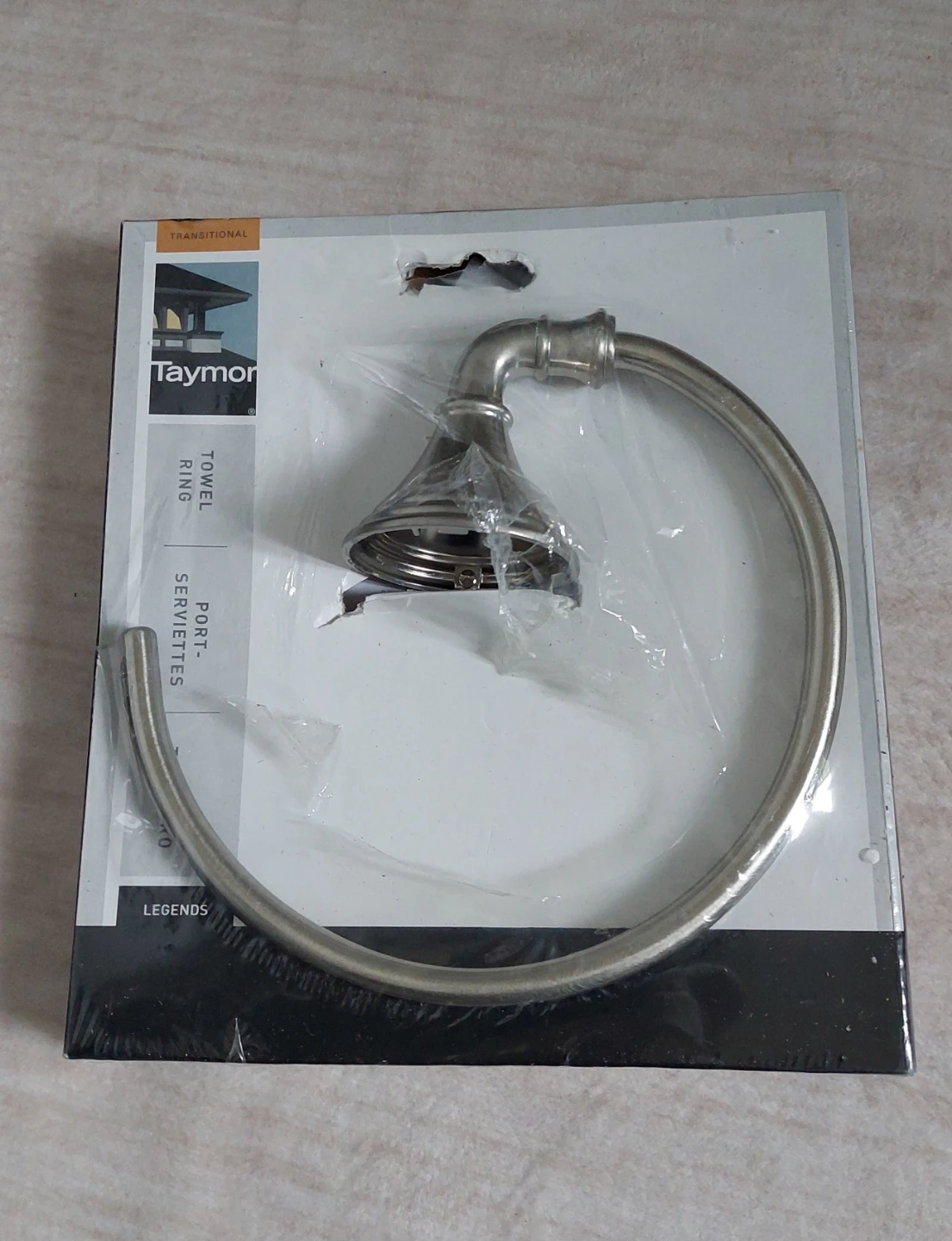 Taymor Legends Towel Ring