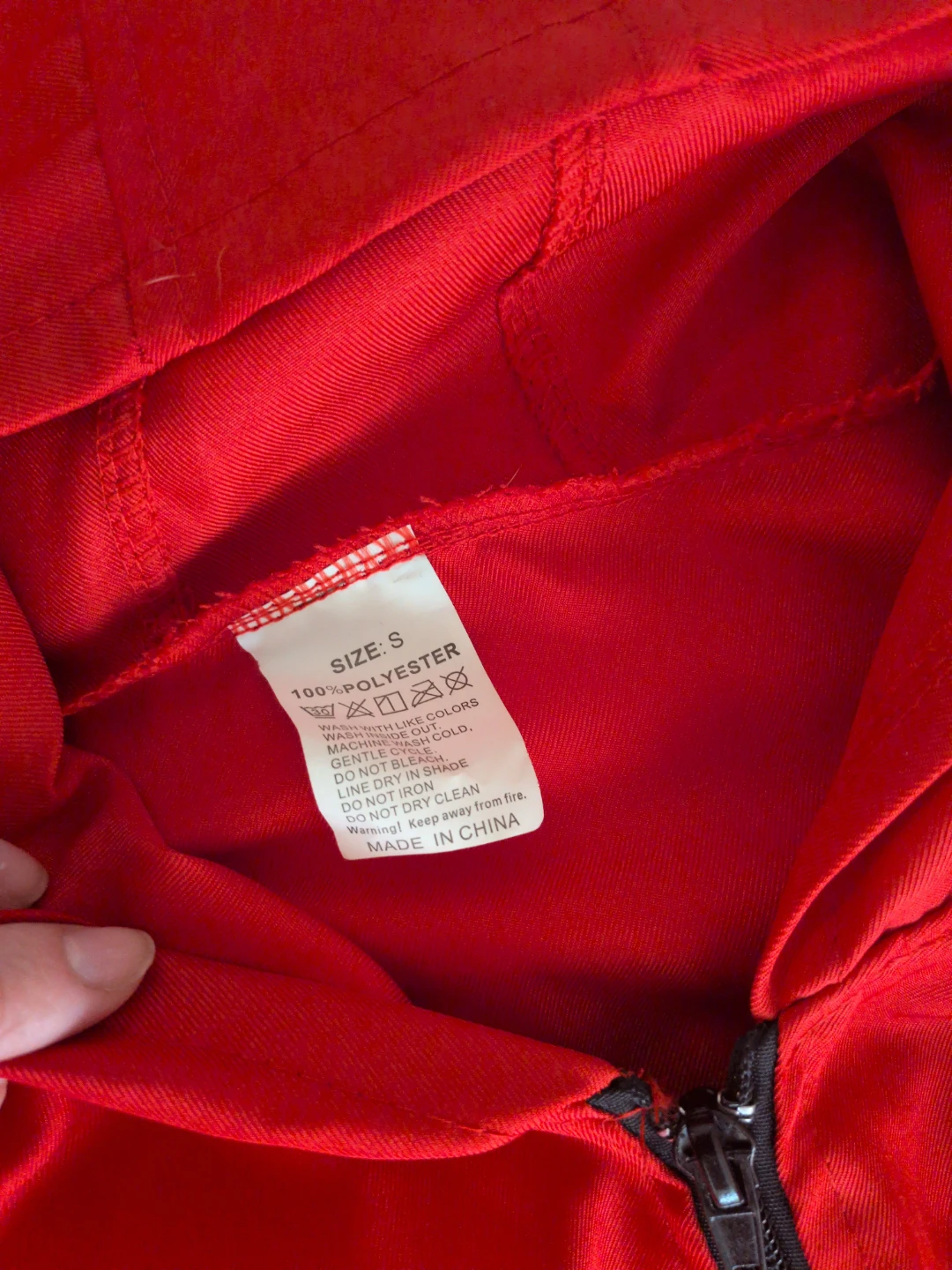 Squid Games Red hooded jumpsuits - photo 2