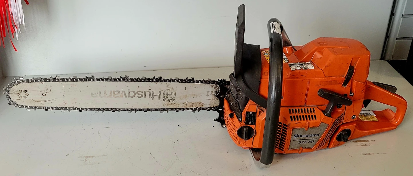 20" 71cc HUSQVARNA 372 XP® X-TORQ Chainsaw (324357711) - photo 2