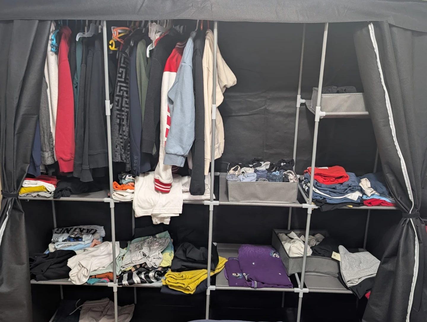 Portable Fabric Wardrobe with Shelves - photo 3