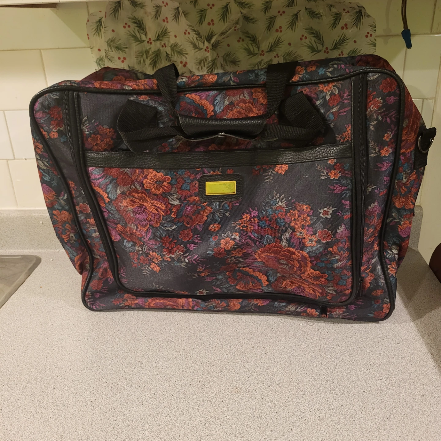 Floral pattern travel duffel bag