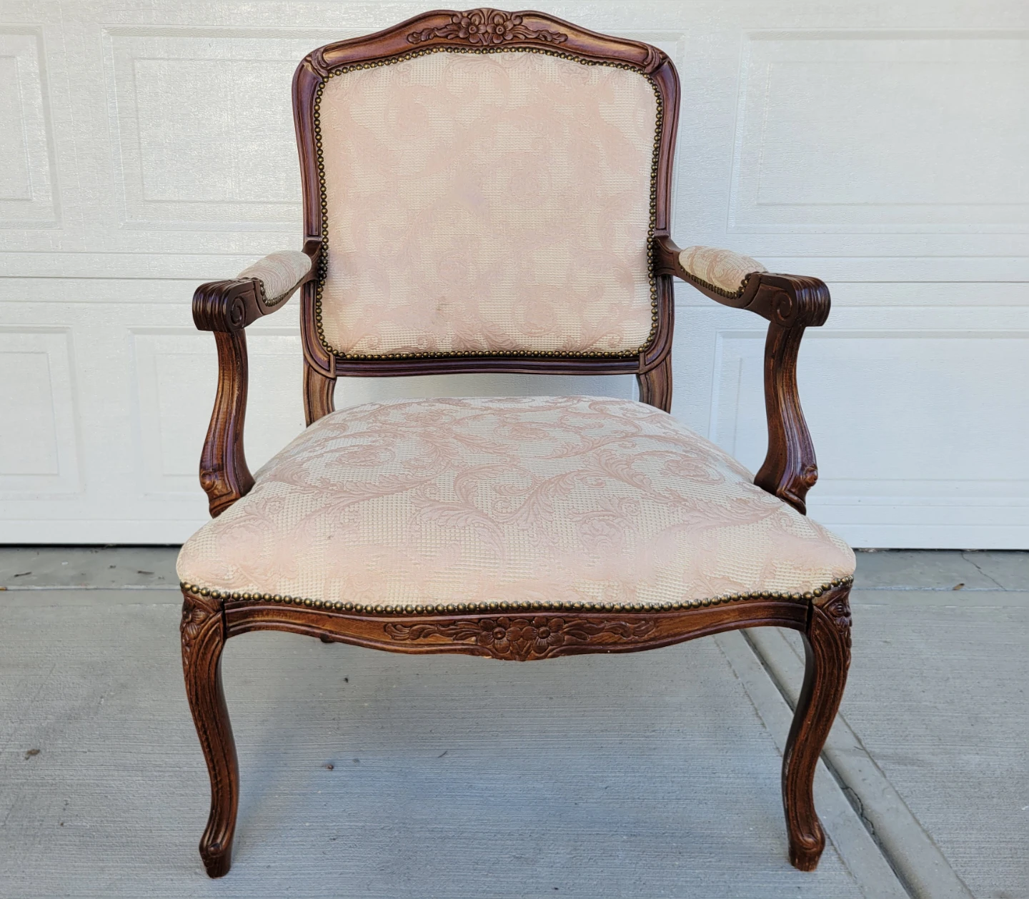 Vintage French Provincial Armchair – Upholstered Accent Chair - photo 4