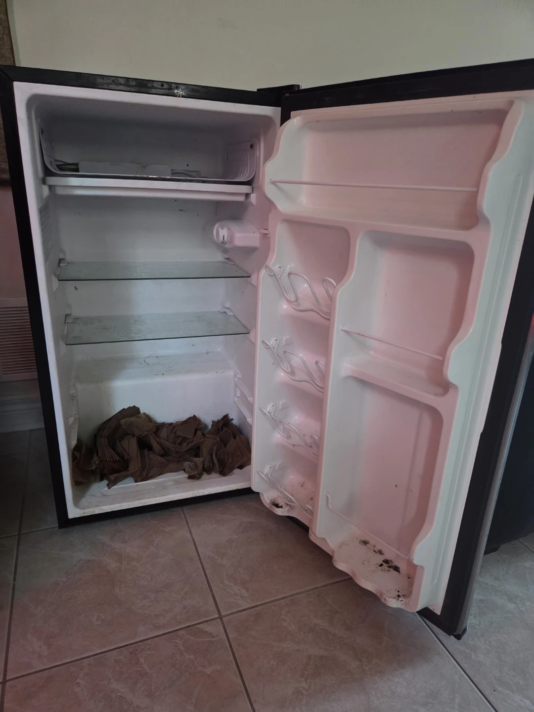 Small fridge - photo 2