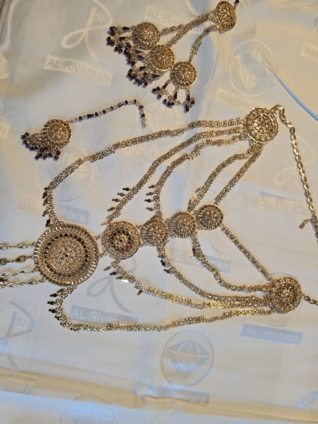 Gold-plated Multi-Layer Body Chain and Maang Tikka Set - photo 3