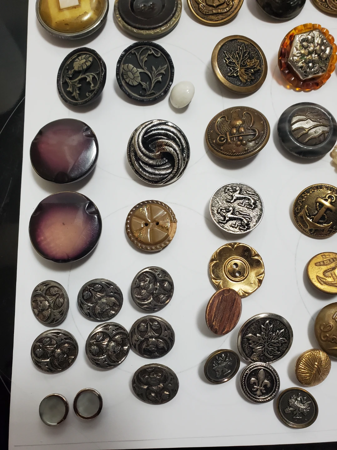 Assorted Vintage Decorative Buttons Lot over 50 Magnetic - photo 3