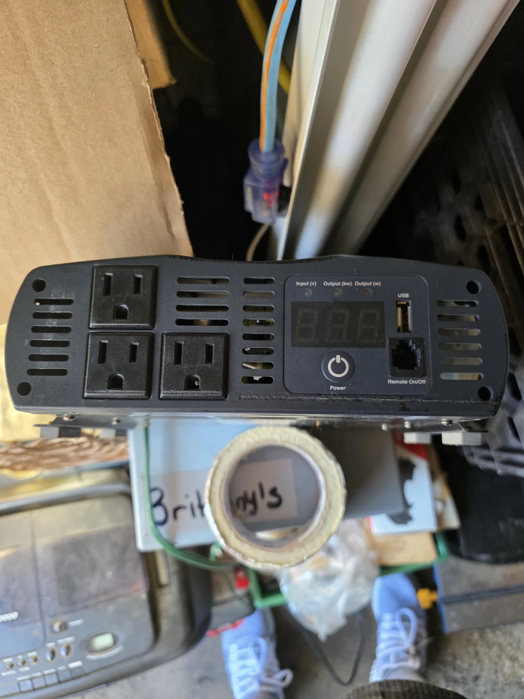 Cobra CPI 1575 DC to AC Inverter