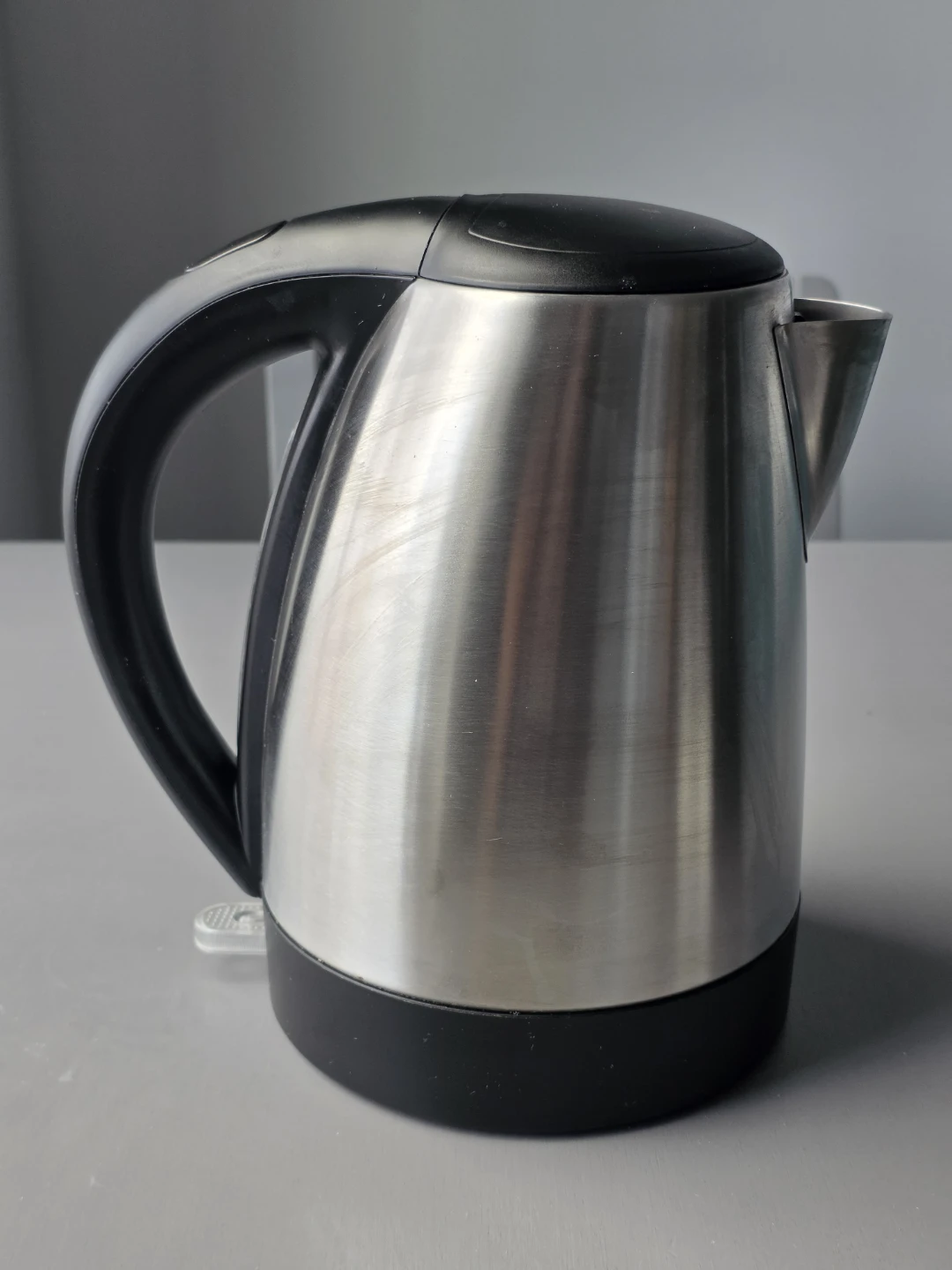 Black + Decker electric cordless kettle - photo 3