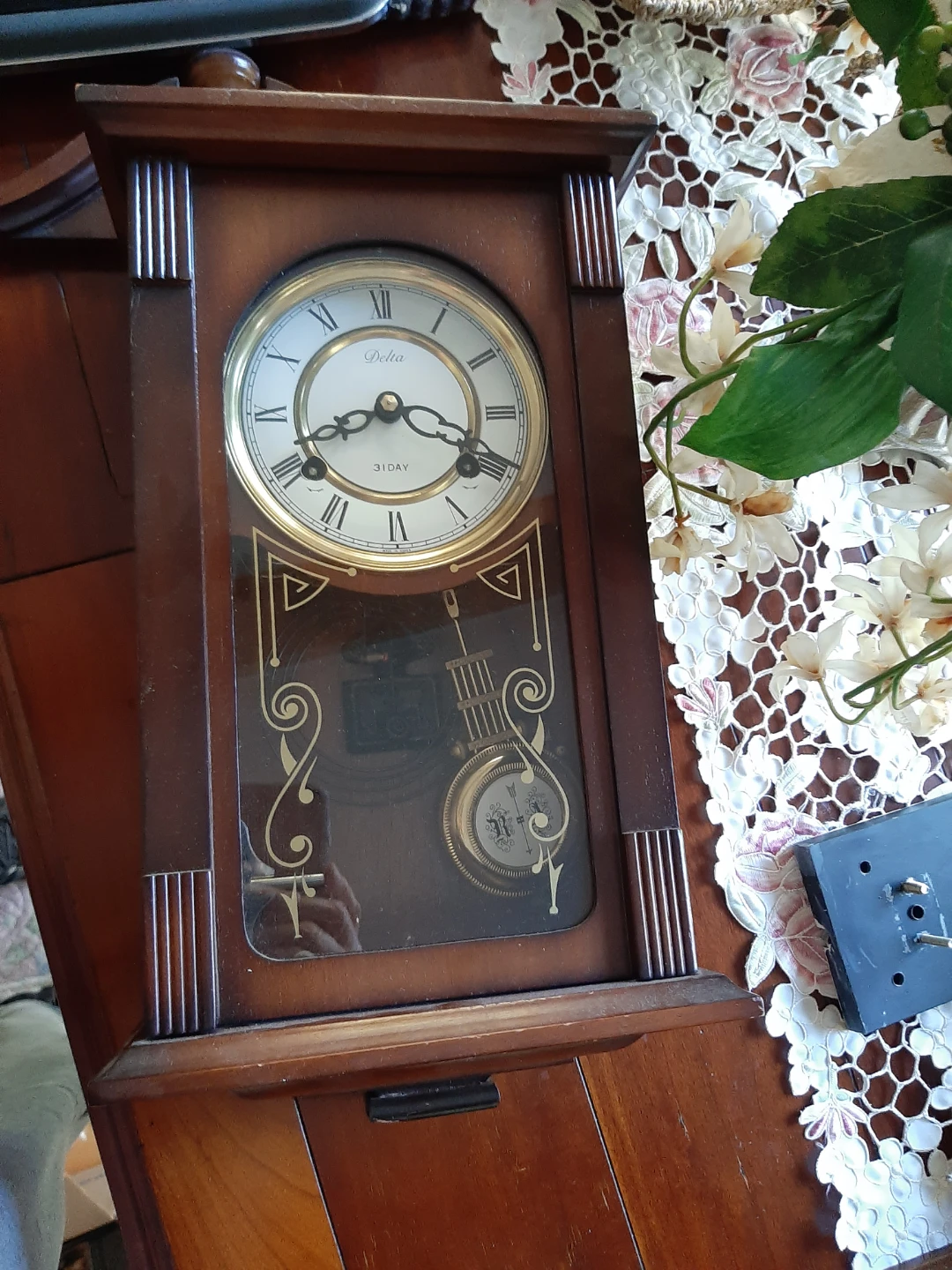 Delta 31 Day Wall Clock