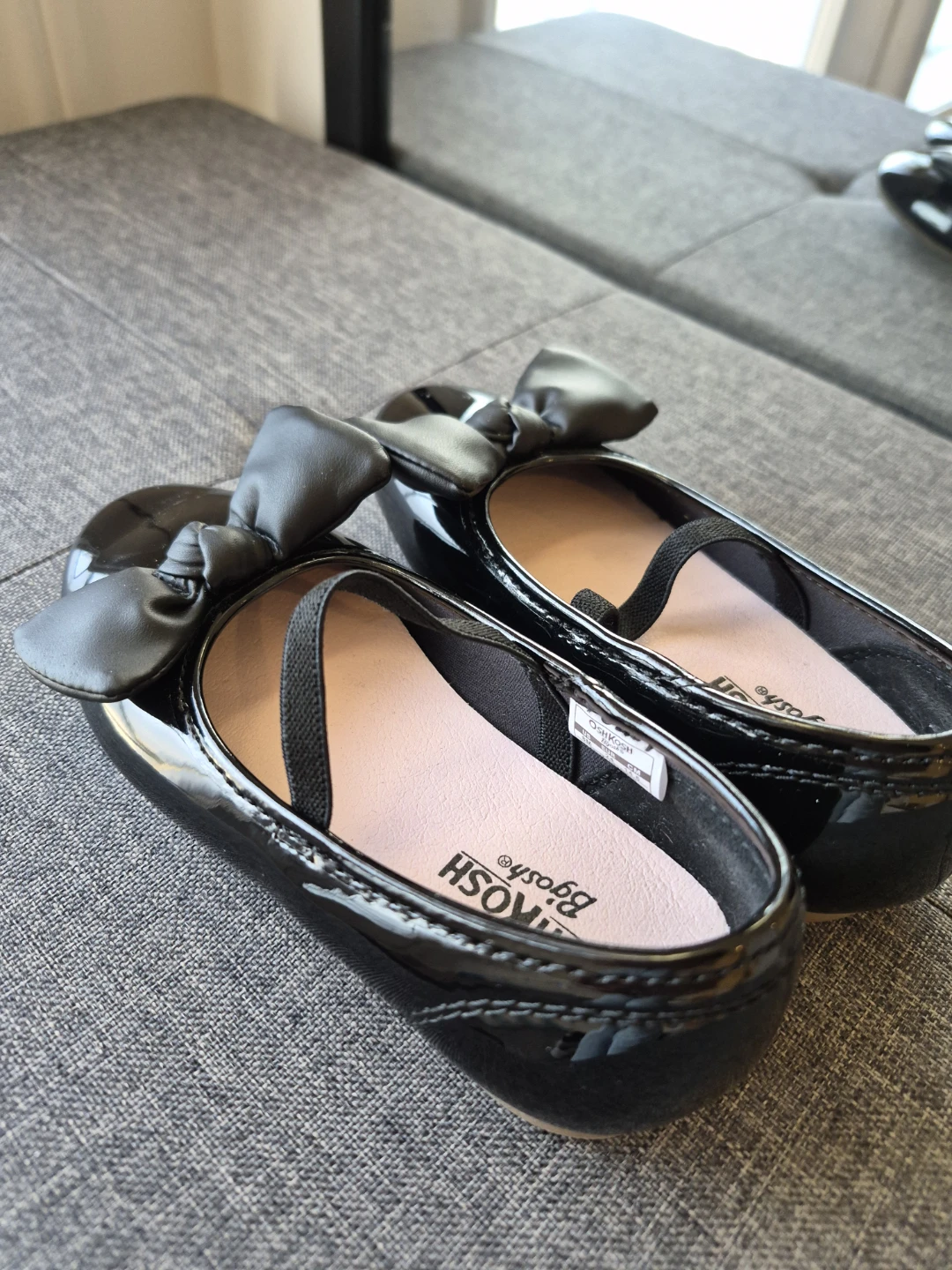 OshKosh B'gosh Black Dress Shoes Size 8M