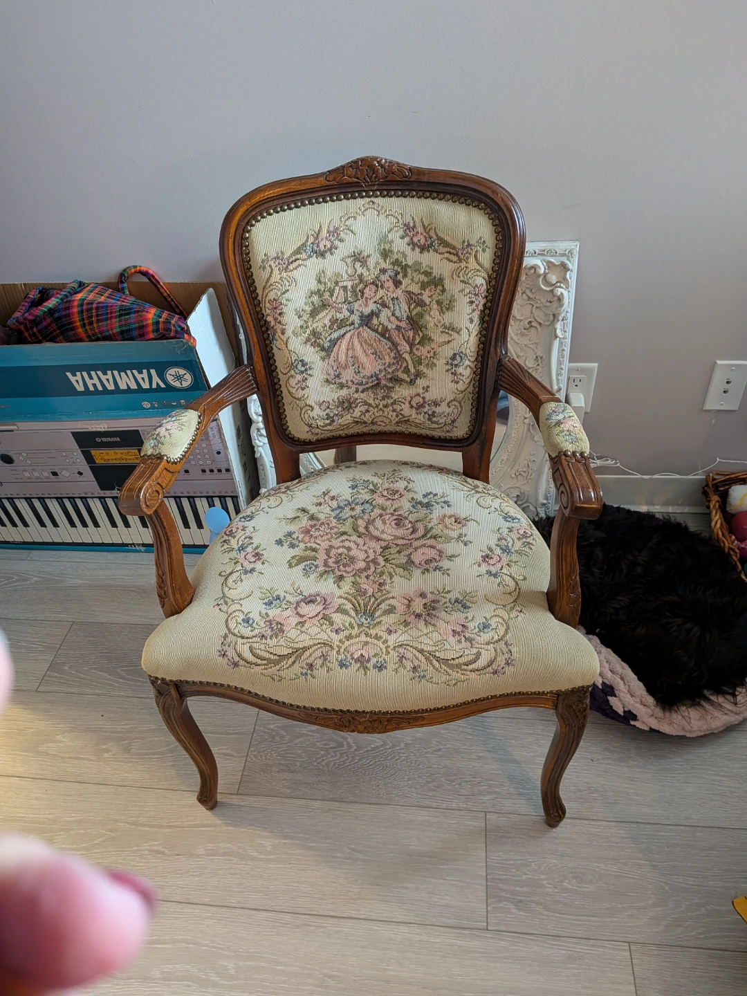 Vintage French Style Accent Chair - photo 2