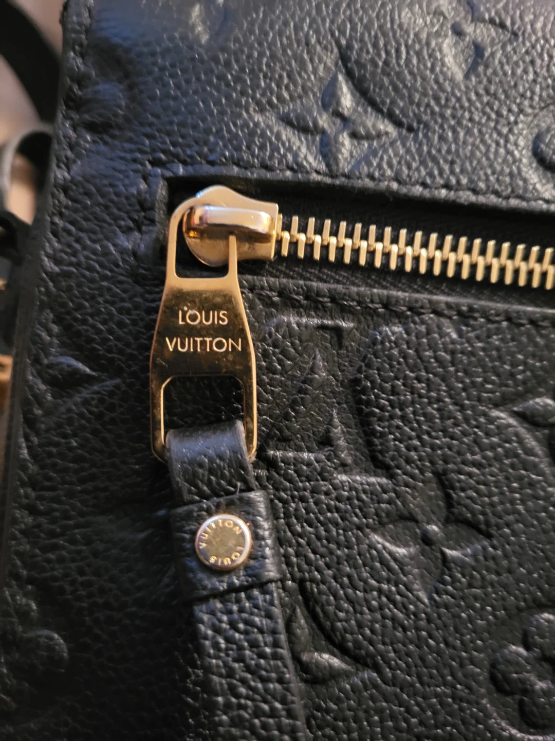 Louis Vuitton Black Monogram Empreinte Leather Bag - photo 5