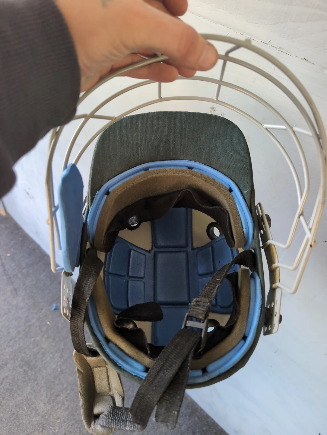 Black Ash Cricket Helmet - photo 4