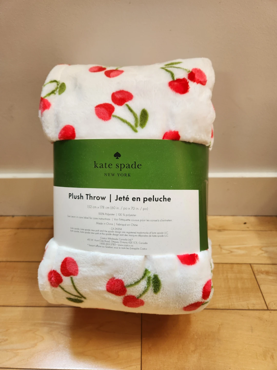 Kate Spade Cherry Print Plush Throw Blanket - photo 2