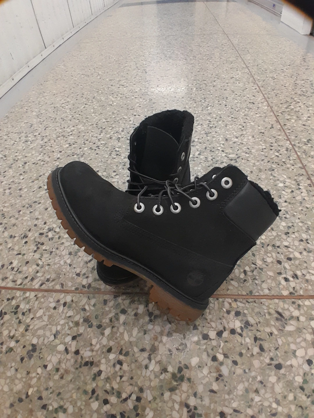 Timberland Black Winter Boots with Fur Lining Women's Size 7