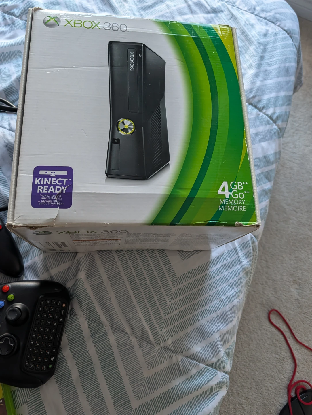 Xbox 360 4GB Console with Kinect and Games