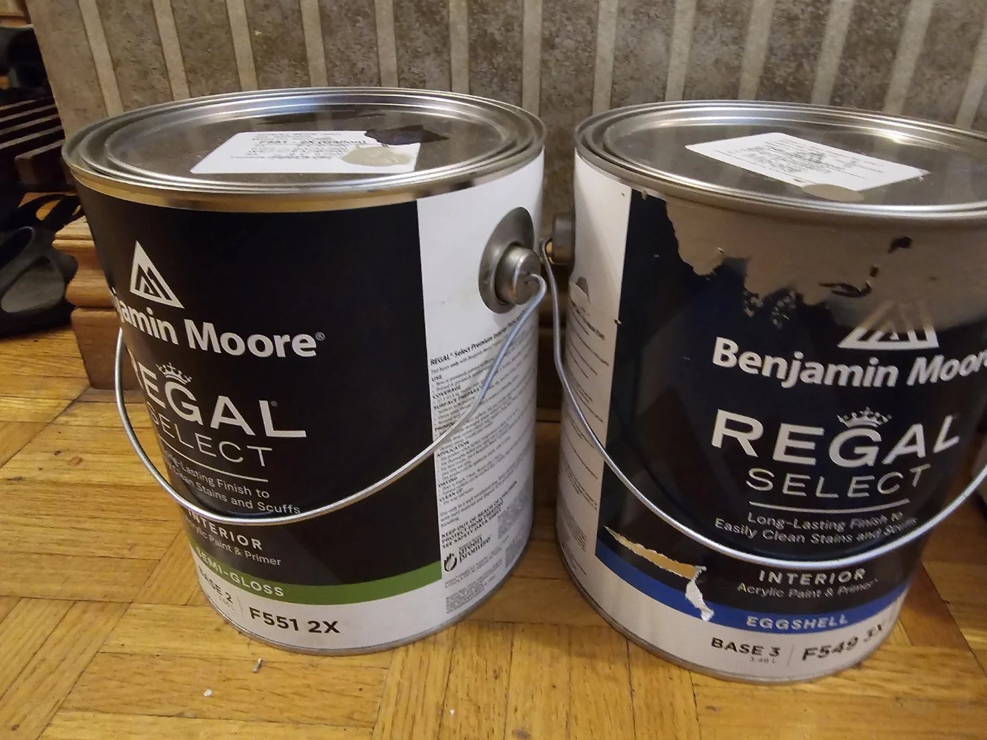 2 Cans Benjamin Moore Regal Select interior paint $100 for 2 - photo 3