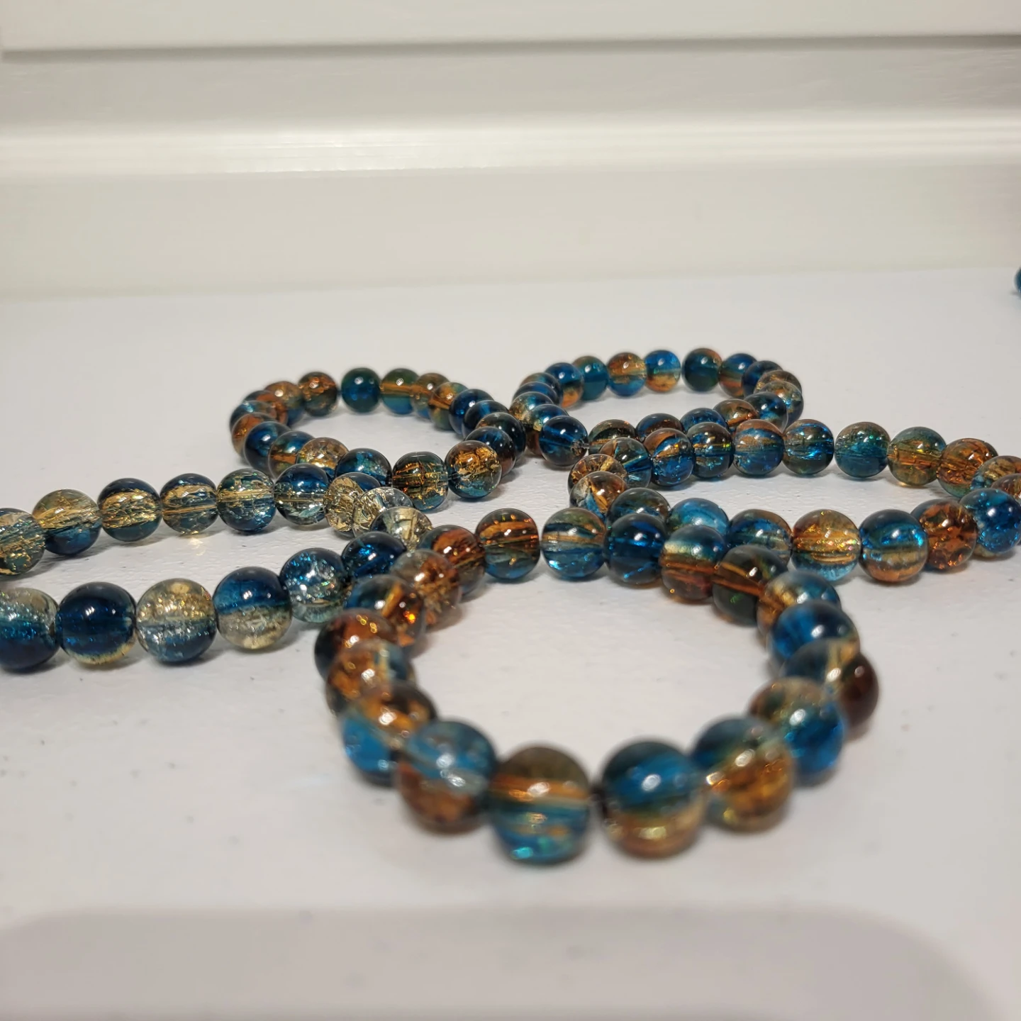 Set of 18 Multi-Coloured Crackle Glass Bead Bracelets - photo 2
