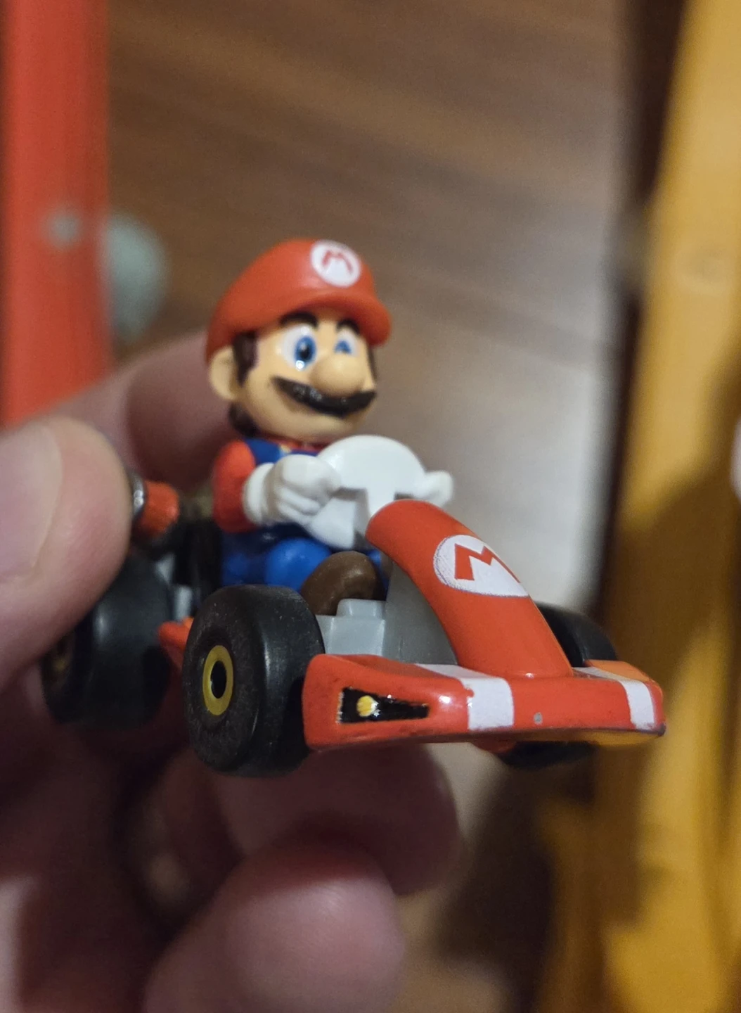 Hot Wheels Mario Kart Bowser's Castle Chaos - photo 5