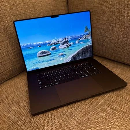2023 MacBook Pro 16.2 inch M3 Pro 1TB Space Black - photo 5