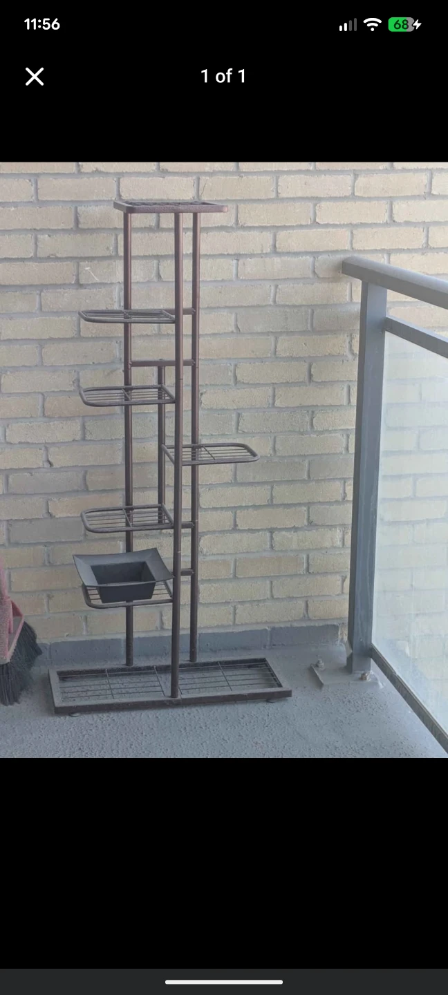 Metal Multi-Tiered Plant Stand