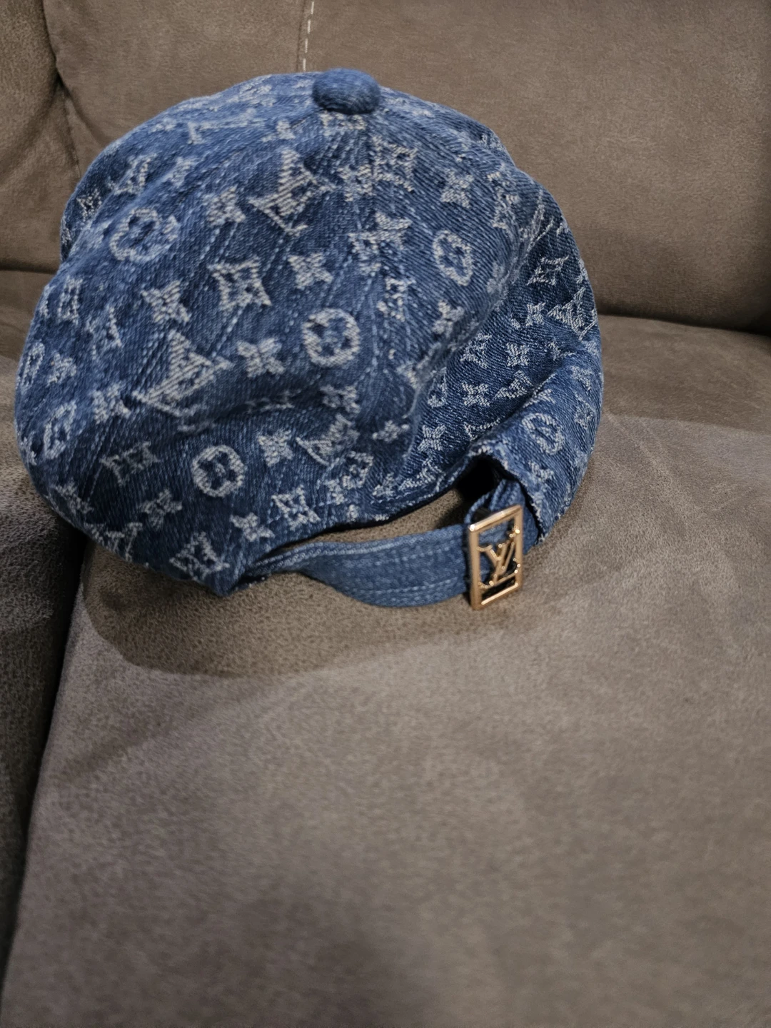 Lousi Vuitton cap hat - photo 2