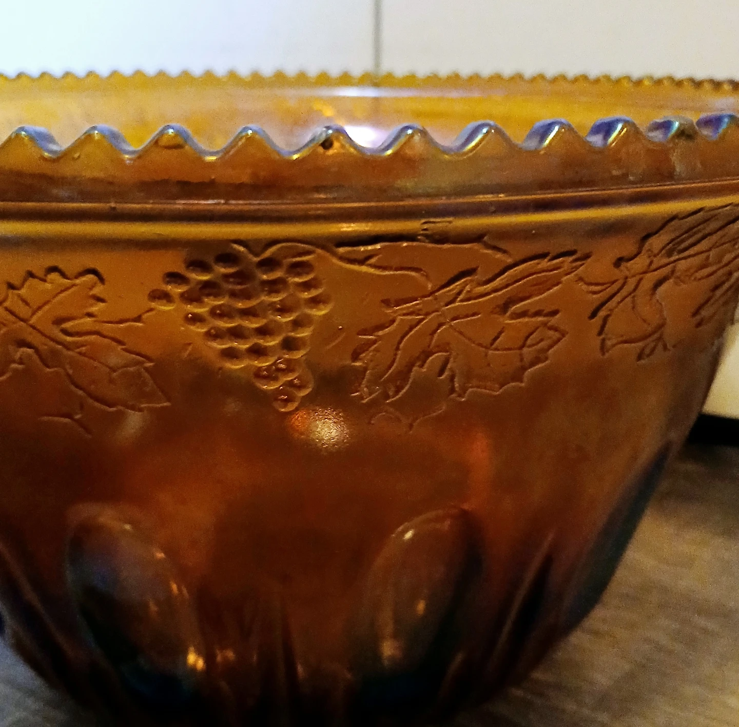 Vintage Iridescent Marigold Carnival Glass Bowl - photo 3
