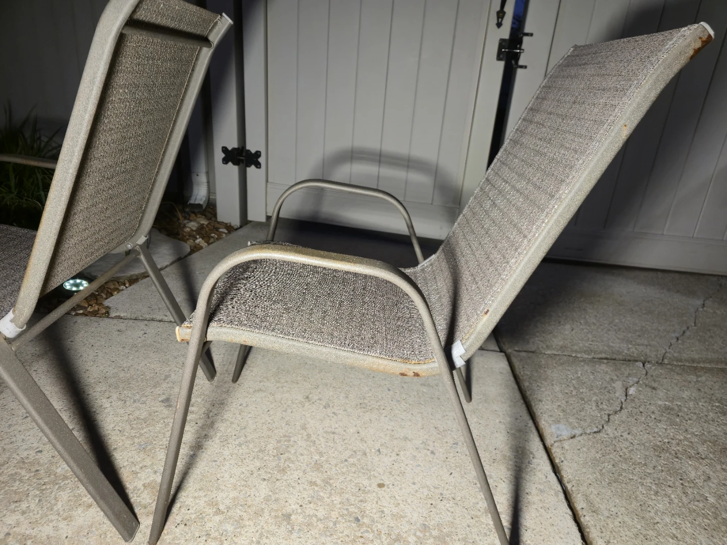 Outdoor Patio Sling Chairs – Metal Frame – Great Condition - photo 4
