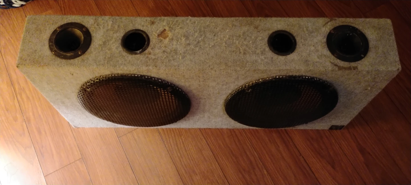 Dual Subwoofer Enclosure - photo 2