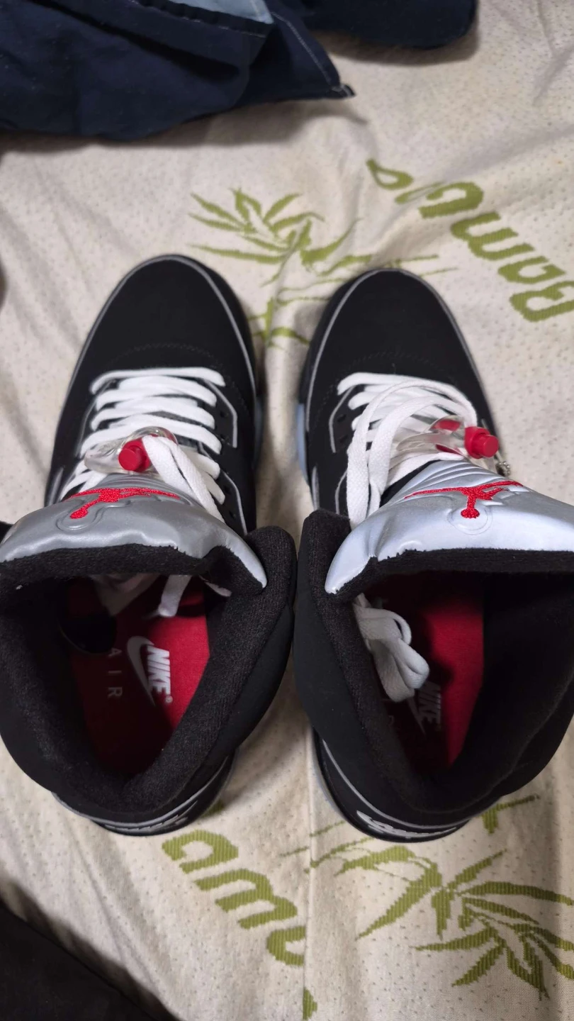 Jordan 5 Black Mettalics - photo 4
