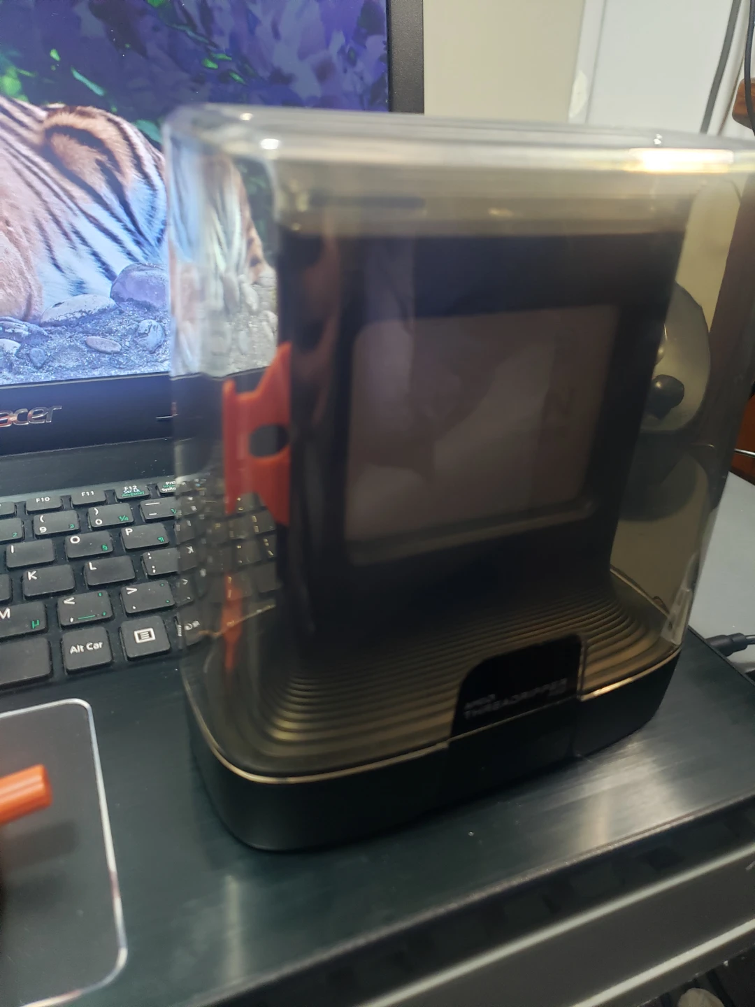 Amd threadripper 2920x 12 core 24 thread cpu.