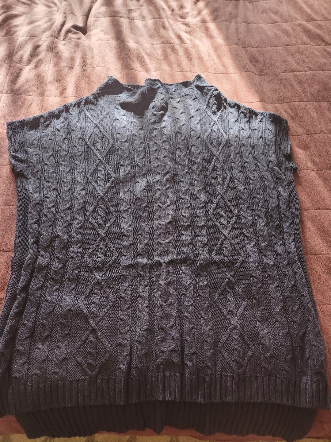 GUESS Cable Knit Sleeveless Sweater