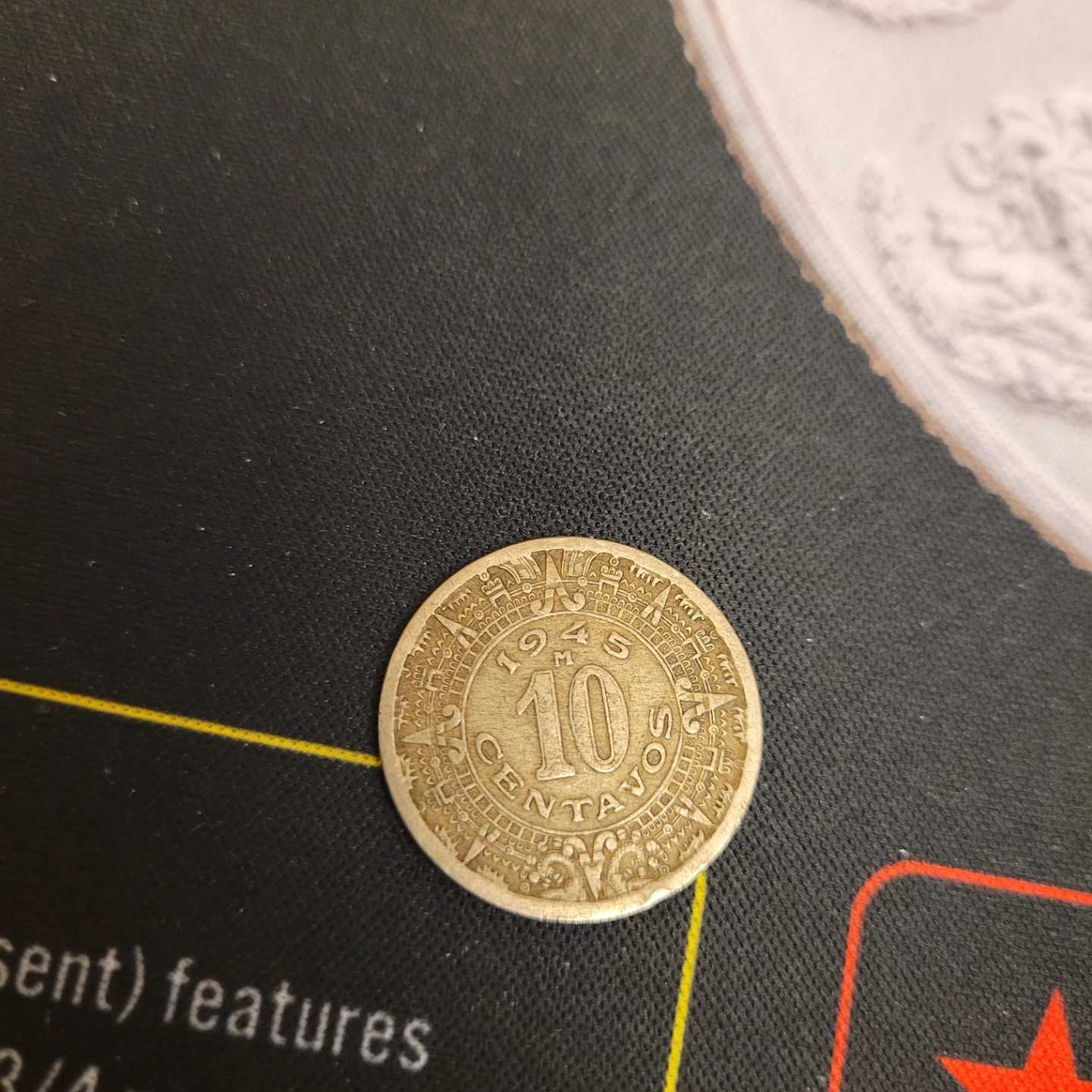 Collection of Vintage Mexican 10 Centavo Coins - photo 3