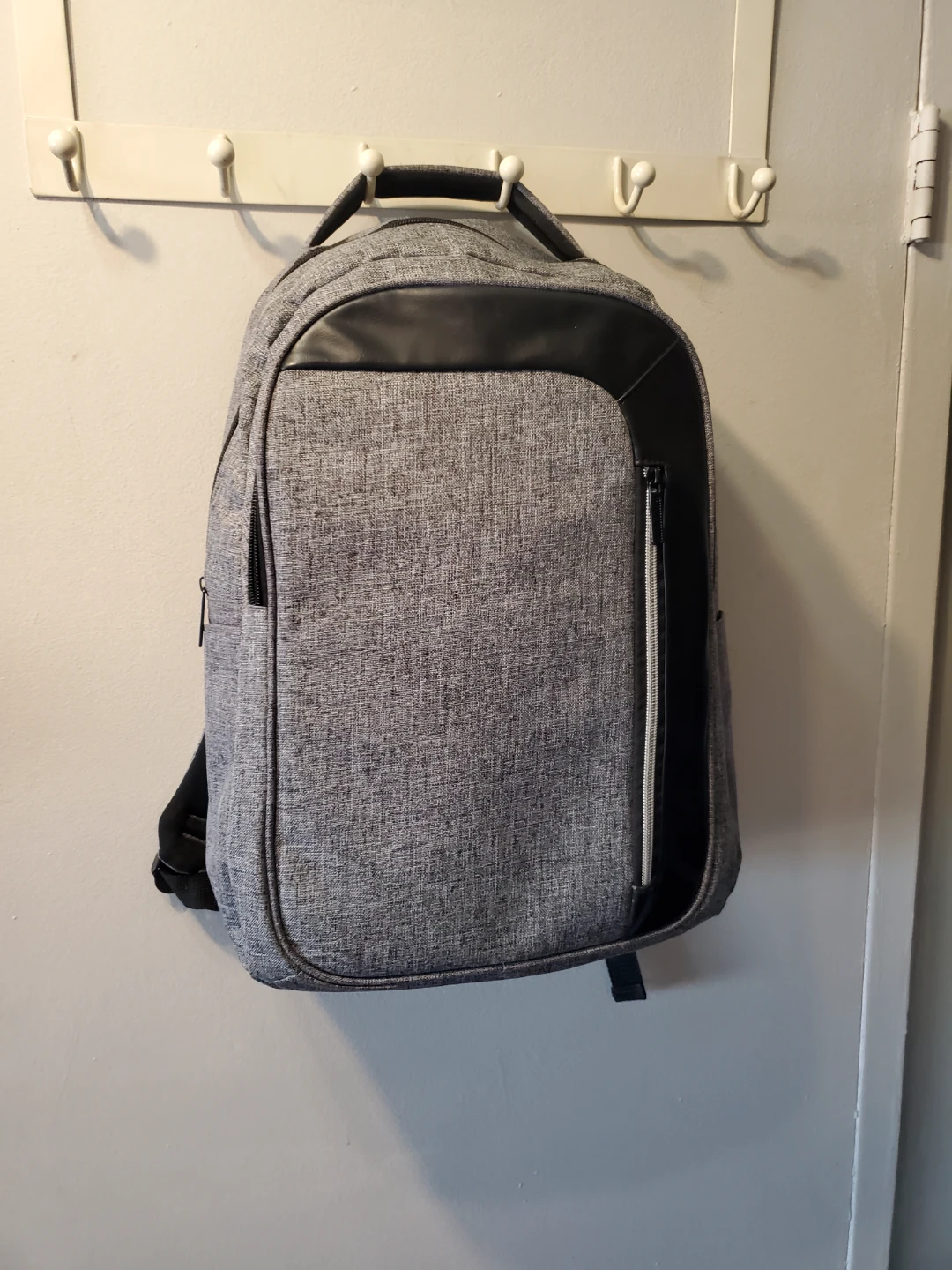 Laptop & IPad Fabric Backpack Brand New