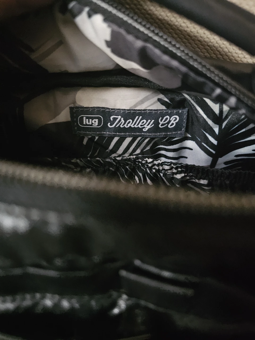 Lug Trolley CB Crossbody Bag - photo 4